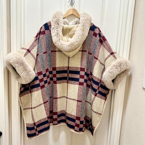 On Blue Women's Poncho Faux Fur Hooded Wrap Cape Size L/XL Plaid Arm Holes Boho - Picture 14 of 16